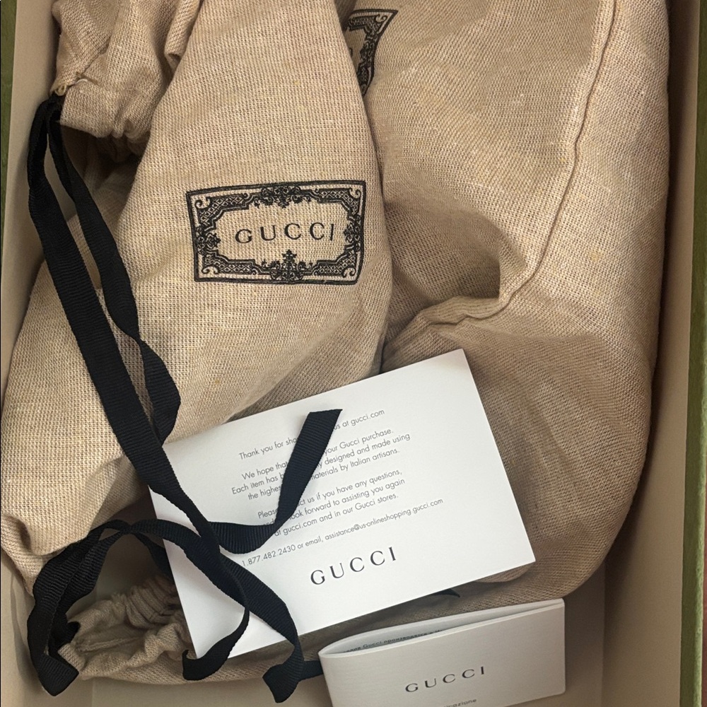 Gucci Women's Sandals in Red and Green - Picture 3 of 4